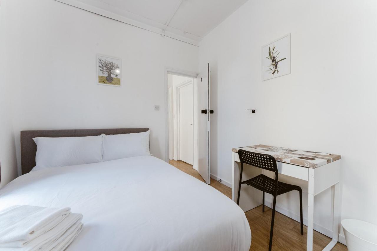 Mile End Double Rooms 27 Guest House 伦敦 外观 照片