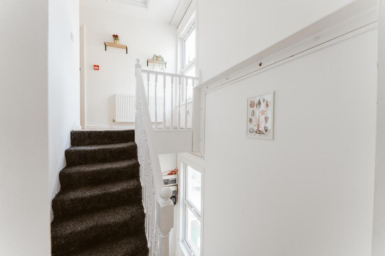 Mile End Double Rooms 27 Guest House 伦敦 外观 照片