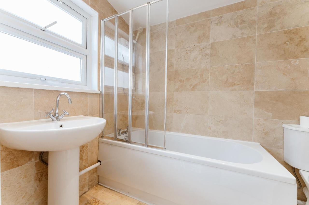Mile End Double Rooms 27 Guest House 伦敦 外观 照片