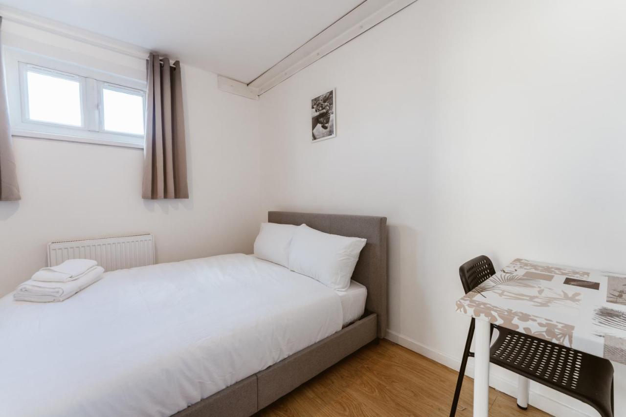Mile End Double Rooms 27 Guest House 伦敦 外观 照片