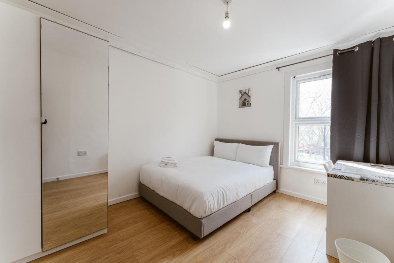 Mile End Double Rooms 27 Guest House 伦敦 外观 照片